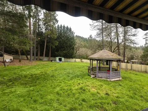 251 Surrey Drive Grants Pass OR 97526