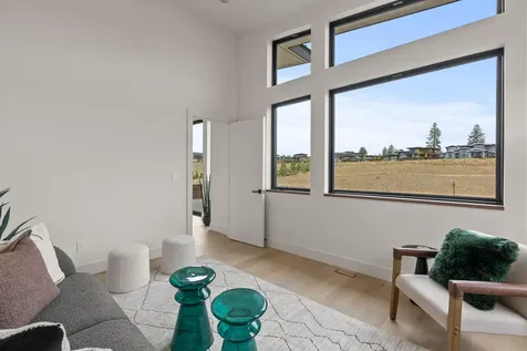 3122 NW Crossing Drive Bend OR 97703