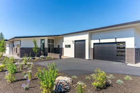 3122 NW Crossing Drive Bend OR 97703