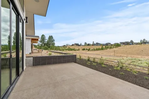 3122 NW Crossing Drive Bend OR 97703