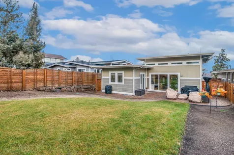 2233 NW Deschutes Place Bend OR 97703