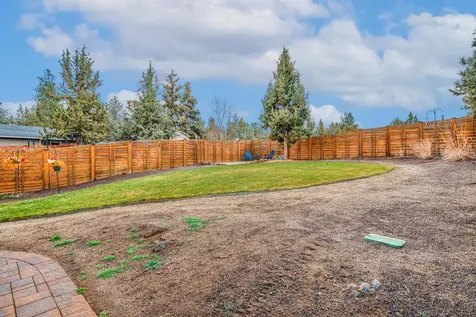 2233 NW Deschutes Place Bend OR 97703