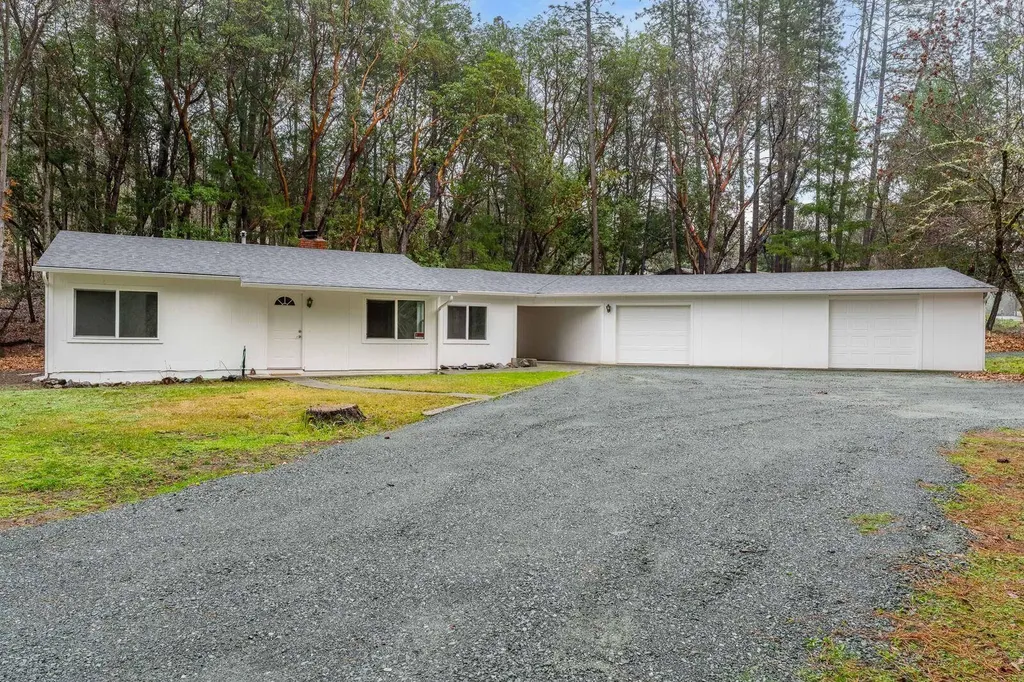 1707 Foots Creek L Fork Road Gold Hill OR 97525