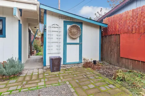 1400 Playford Lane Grants Pass OR 97527