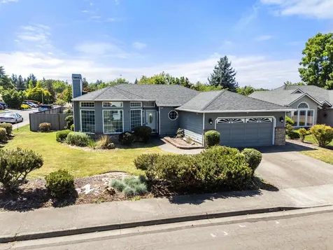 2754 Juanita Avenue Medford OR 97504