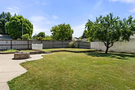2754 Juanita Avenue Medford OR 97504