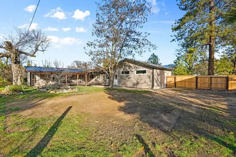 110 Stonebrook Way Merlin OR 97532
