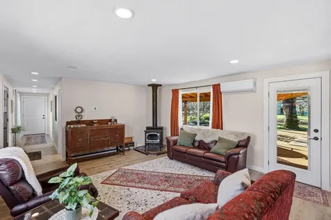 110 Stonebrook Way Merlin OR 97532