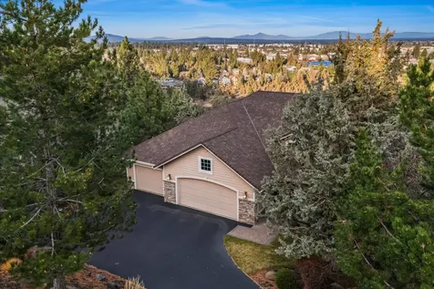 3269 NW Fairway Heights Drive Bend OR 97703