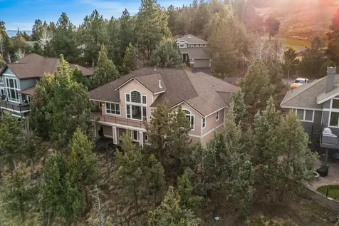 3269 NW Fairway Heights Drive Bend OR 97703