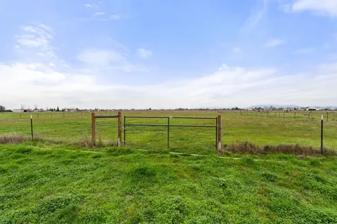 597 Bigham Brown Road Eagle Point OR 97524
