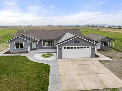 597 Bigham Brown Road Eagle Point OR 97524