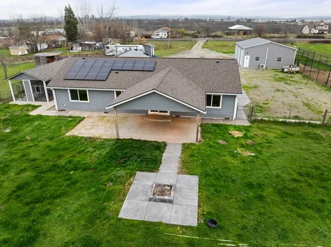 597 Bigham Brown Road Eagle Point OR 97524