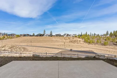 3118 NW Crossing Drive Bend OR 97703