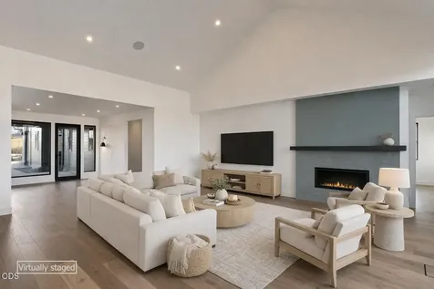 3118 NW Crossing Drive Bend OR 97703