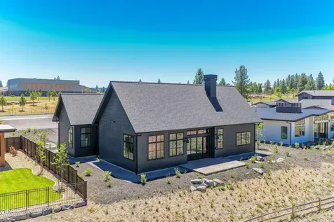 3118 NW Crossing Drive Bend OR 97703