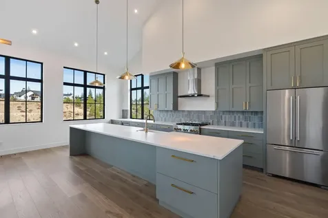 3118 NW Crossing Drive Bend OR 97703