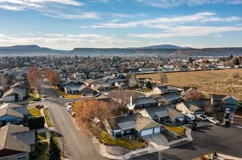 692 NE Fieldstone Lane Prineville OR 97754