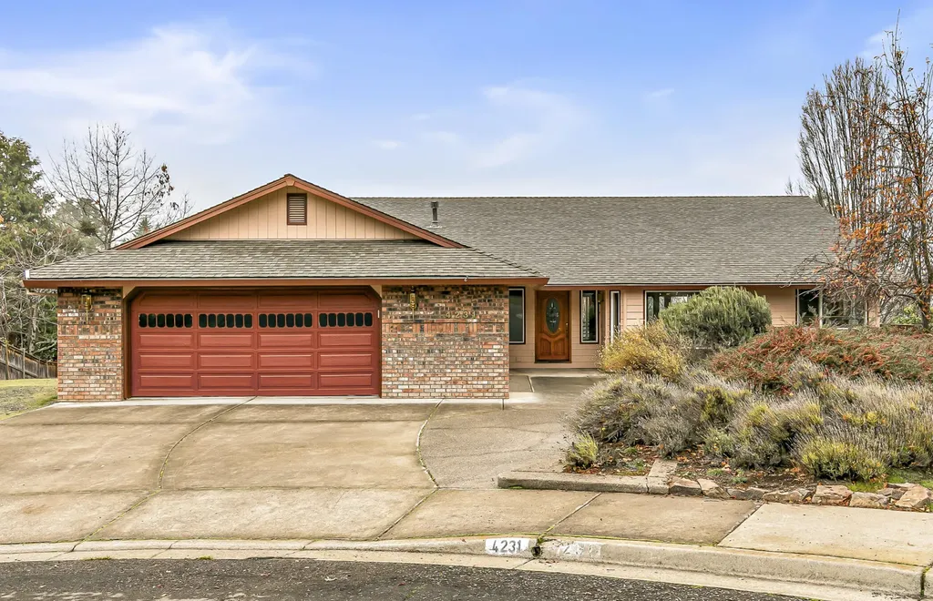 4231 Tamarack Drive Medford OR 97504