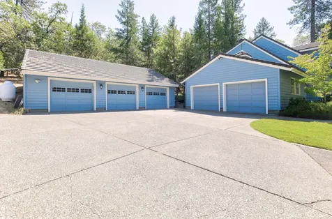 543 Serenity Lane Grants Pass OR 97526
