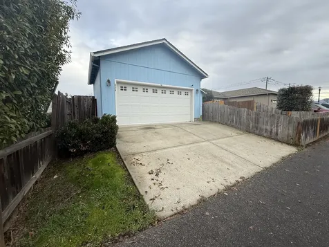 834 Isherwood Drive Central Point OR 97502