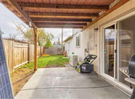 1110 SW Bridge Street Grants Pass OR 97526
