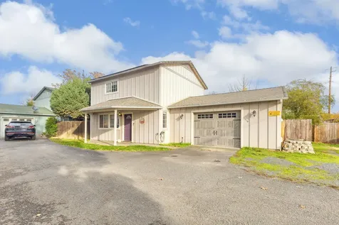 1110 SW Bridge Street Grants Pass OR 97526