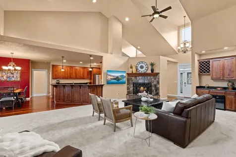 2161 Duncan Drive Medford OR 97504