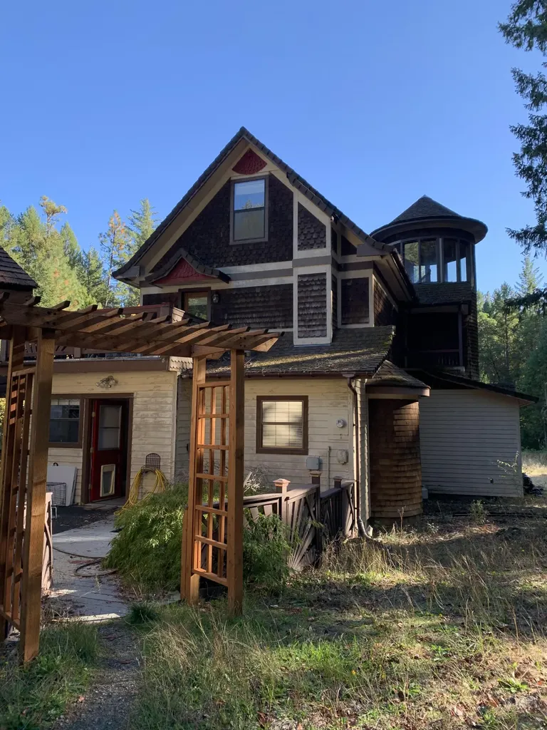 1095 Kincaid Road Williams OR 97544