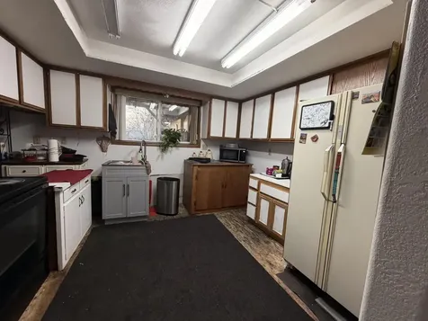 2451 Powell Street Medford OR 97504