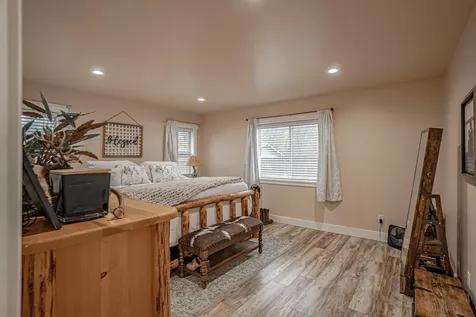1027 Chevney Way Shady Cove OR 97539