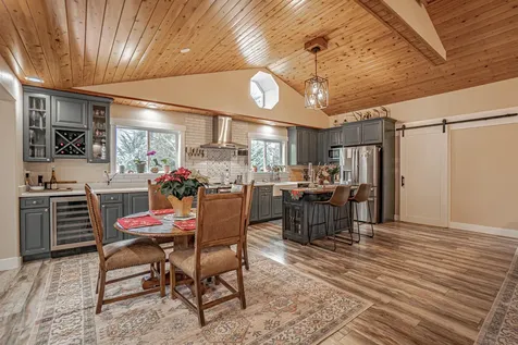 1027 Chevney Way Shady Cove OR 97539