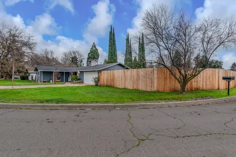3086 Arthur Avenue Medford OR 97501