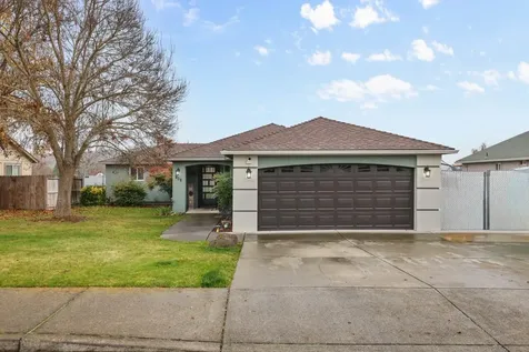 438 Westminster Drive Eagle Point OR 97524