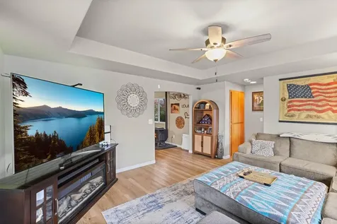 438 Westminster Drive Eagle Point OR 97524