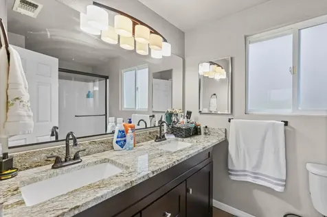 438 Westminster Drive Eagle Point OR 97524