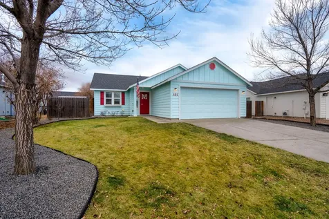 484 NE Spruce Court Redmond OR 97756