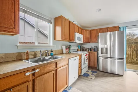 484 NE Spruce Court Redmond OR 97756