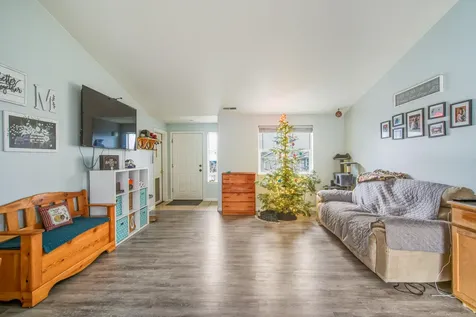 484 NE Spruce Court Redmond OR 97756