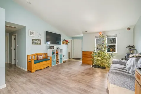 484 NE Spruce Court Redmond OR 97756