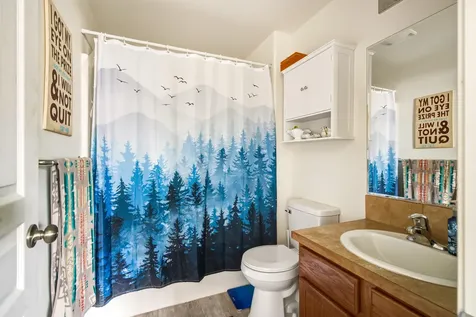 484 NE Spruce Court Redmond OR 97756