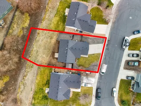 484 NE Spruce Court Redmond OR 97756