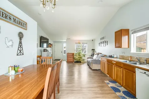 484 NE Spruce Court Redmond OR 97756