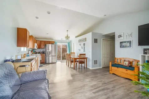 484 NE Spruce Court Redmond OR 97756