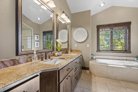 65870 Pronghorn Estates Drive Bend OR 97701