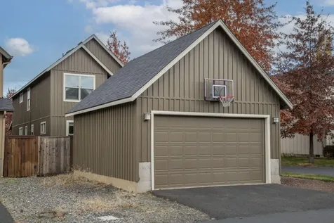 63131 NE De Haviland Street Bend OR 97701