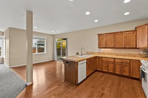 1981 NW Larch Avenue Redmond OR 97756