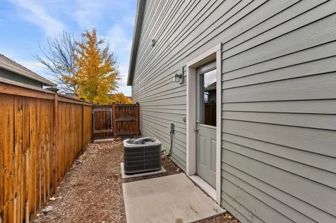 1981 NW Larch Avenue Redmond OR 97756
