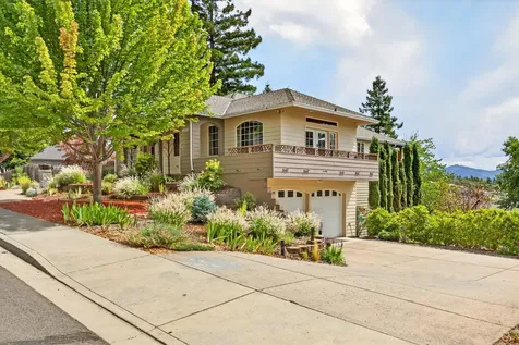 4604 Cloudcrest Drive Medford OR 97504
