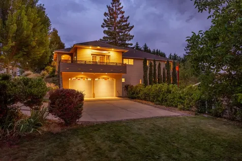 4604 Cloudcrest Drive Medford OR 97504